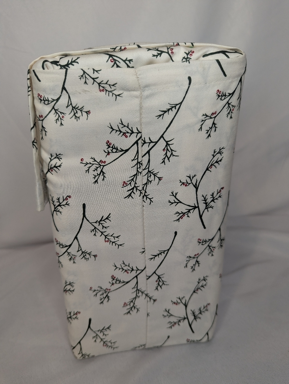 NWT Threshold Holly Branches Cotton King Sheet Set - Picture 4 of 9